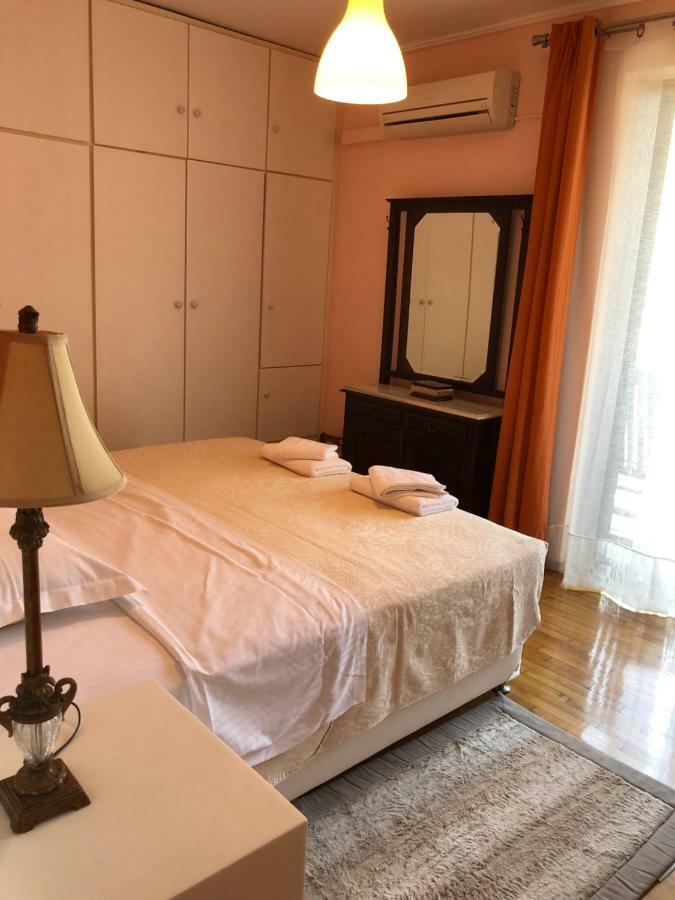 Cosy Apartment In Chalandri Atenas Exterior foto